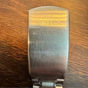 Preowned Omega 20mm watch bracelet with full links.